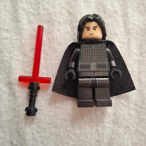 LEGO Star Wars Episode 8 Kylo Ren (Cape) Minifigure sw0859 75179 Sith Lightsabre