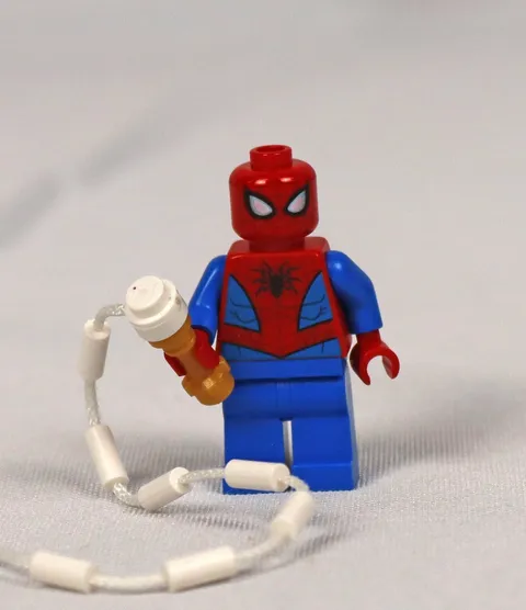 LEGO Spider-Man Minifigure sh546 Marvel Super Heroes Red Blue Web Shooter Acces