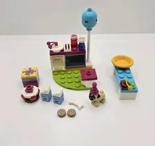 LEGO Friends 41112 Party Cakes Incomplet Set with Pug Dog, Kitchen 