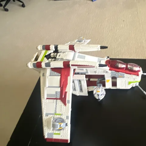 LEGO Star Wars UCS Republic Gunship, no box