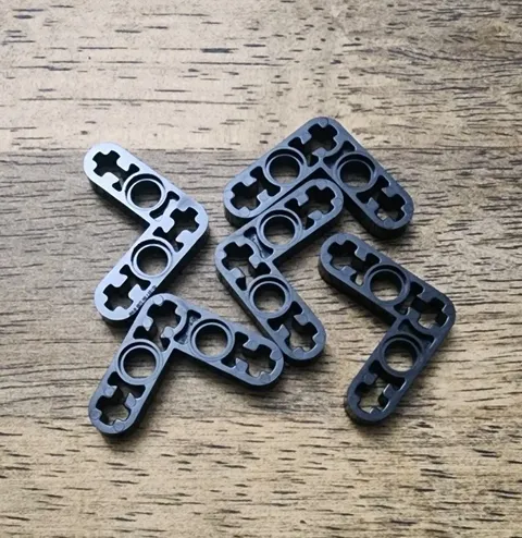 LEGO Black Technic, Liftarm, Bent Thin L-Shape 3 x 3. QTY 5. 32056