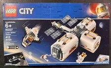 LEGO CITY: Lunar Space Station (60227) * New * Damaged Box * Retired * 412 pcs *
