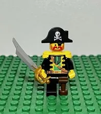 LEGO Minifigure Genuine Captain Redbeard pi055 set 6251 yrs 1989-2002 RETIRED