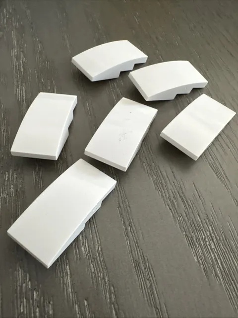 LEGO Slope 2 x 4 Curved (93606) 6 Pieces White