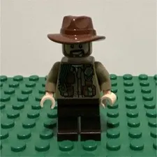 LEGO Jurassic World Sinjin Prescott, Plastic Minifigure, Retired