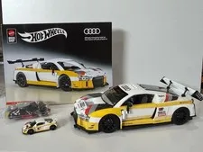 Hot Wheels Brick Shop LEGO '15 AUDI R8 LMS Adult Build with Diecast Car & Manual