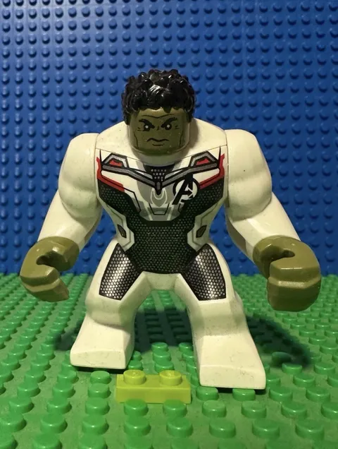 LEGO Marvel Hulk- White Jumpsuit Minifigure