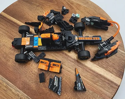 LEGO Speed Champions 76919 2023 McLaren F1 Car 245pcs Race Car Driver (Loose)