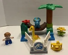 LEGO Duplo Jurassic World #10879 Gentle Giants Petting Zoo Complete 24 Pcs 2+