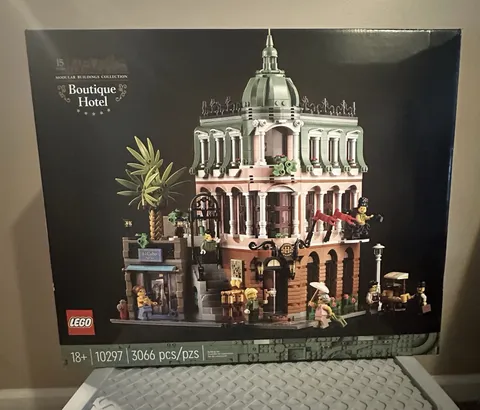 LEGO Icons: Boutique Hotel (10297) Brand New Factory Sealed