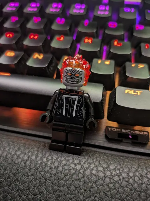 LEGO Minifigure Ghost Rider Roberto Robbie Reyes Marvel Super Heroes sh678