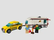 LEGO City 4435 Car & Caravan 2012 Retired Complete w/ Minifigs Manual
