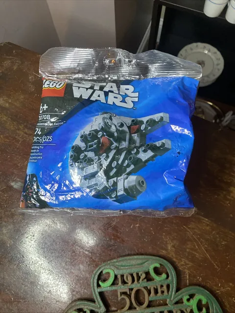 LEGO STAR WARS MILLENNIUM FALCON MINI-BUILD 30708 NEW SEALED MAY 4TH EXCLUSIVE