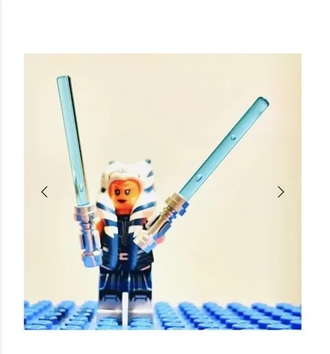 LEGO Star Wars Ahsoka Tano Minifigure Lightsabers 75283 sw1096 b9
