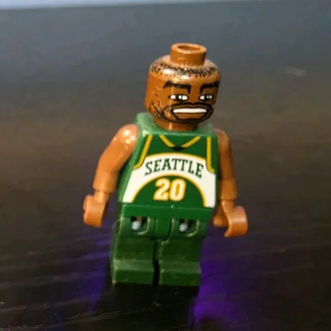 LEGO Sports Basketball Gary Payton Supersonics #20 Minifigure Green Jersey