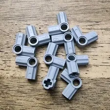 LEGO Light Bluish Gray Technic, Axle, Pin Connector Angled #6 - 90°. QTY 10. 