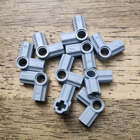 LEGO Light Bluish Gray Technic, Axle, Pin Connector Angled #6 - 90°. QTY 10. 