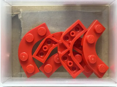 LEGO Parts - Red Plate Round Corner 3 x 3 2 x 2 Curved Cutout - No 68568 - QTY 5