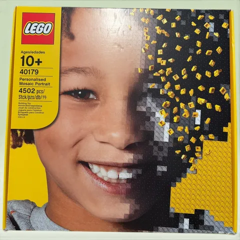 LEGO Personalized Portrait Designer 40179 Prefect Wedding Gift New Sealed Set