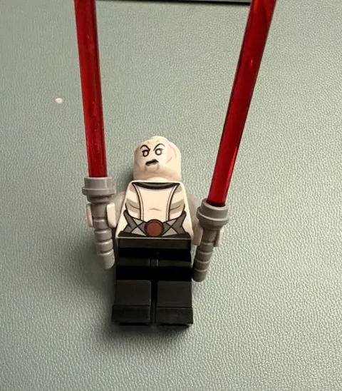 LEGO STAR WARS ASAJJ VENTRESS white torso both sabers RARE SW0615 75087