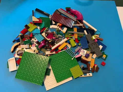 LEGO 1LB Bulk Lot. Unsorted, Unchecked, Random Assorted Pieces. L1-1