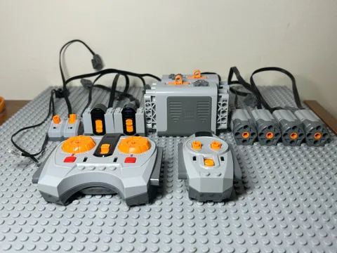 LEGO TECHNIC: Functions Lot Tested Working IR Receiver Remotes Motors Batteries