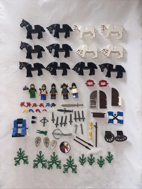 LEGO Vintage Castle Minifigures Knights, Soldiers, Horses, Shields, Weapons lot