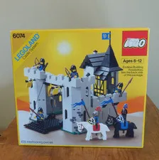 Lego 6074 Black Falcon's Fortress - Preowned, Complete & Retired