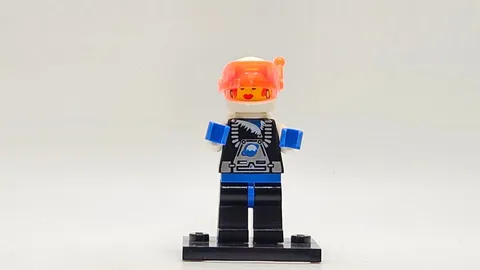 LEGO authentic Doctor Kelvin sp017 Classic Space astronaut Ice Planet 6973 6983