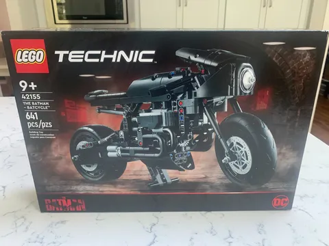 LEGO 42155 The Batman - Batcycle, NISB, Very nice box!