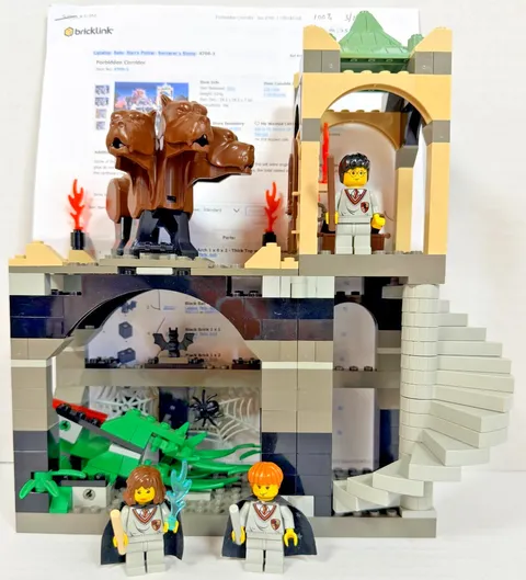 LEGO 4706 Harry Potter Forbidden Corridor Complete Read Desc. Fast Ship
