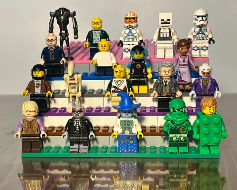 LEGO Minifigure Bulk Lot Star Wars Clone Trooper Ninjago Joker Minecraft 19 Figs