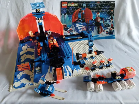 LEGO 6983 Space Ice Station Odyssey Complete w/ Book & Mini-Figures 1993