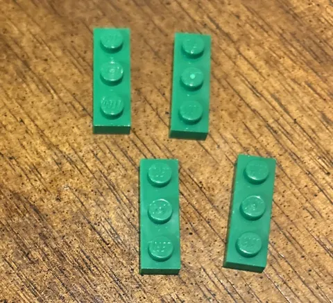 LEGO Parts 3623 Lot Of 4 1x3 Plate Green Replacement Pieces