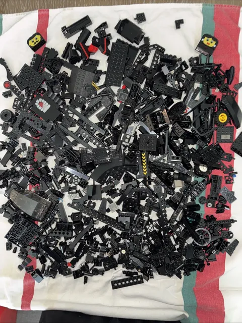 Lego  2 Pounds Random Pieces Plates Building Blocks Bulk Lot BLACK