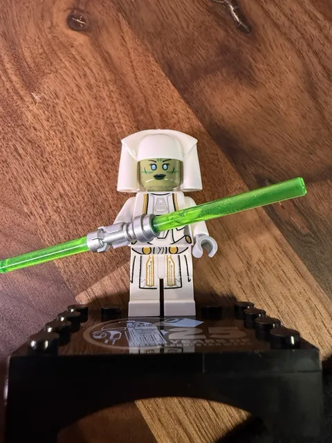 LEGO Star Wars ‘Jedi Consular’ Mirialan Minifigure SW0501 From Set 75025