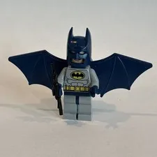 Lego Batman Minifigure w/ Wings, Jet Pack and Weapon 6858 in Great Condition