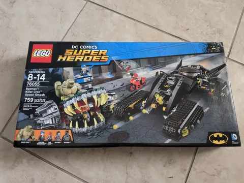 LEGO DC Comics Super Heroes Batman Killer Croc 76055 Boomerng Red Hood Katana
