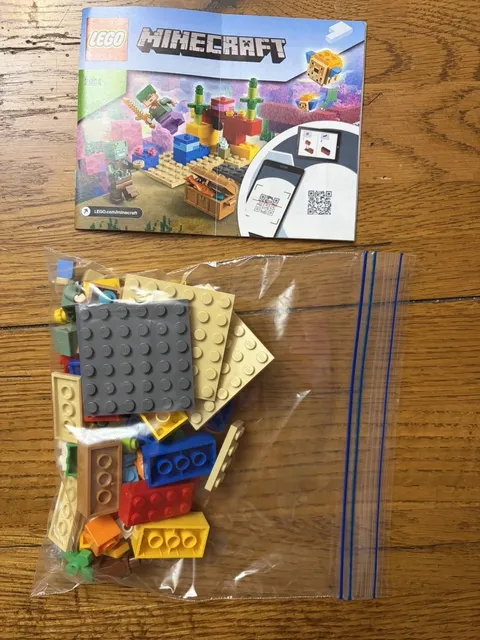 LEGO Minecraft The Coral Reef 21164 in Bag w/ Instruction Booklet