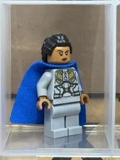 LEGO Minifigure - Super Heroes Valkyrie - Light Bluish Gray - No sh0898 - QTY 1