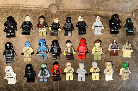 LEGO Star Wars, Ninjago, Marvel Minifigure Lot of 27 - Read Description!