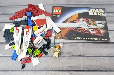 LEGO Star Wars 7143 Jedi Starfighter Incomplete w Obi-Wan Droid Head Instruction