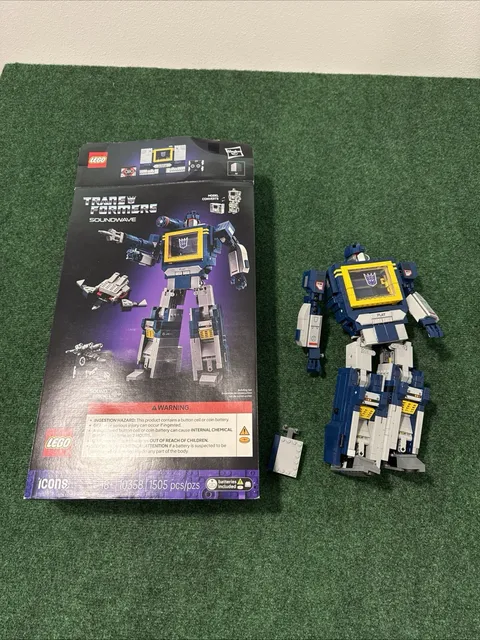 LEGO Icons Transformers Soundwave USED 10358 95% Complete