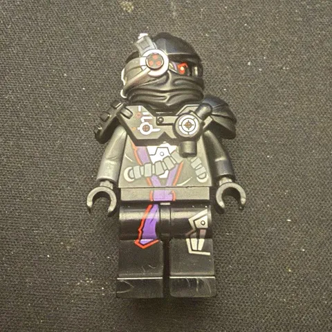 LEGO Ninjago General Cryptor Minifigure Sons of Garmadon (Cracked Arm)
