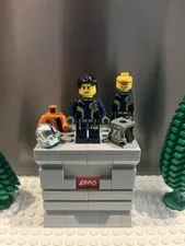 LEGO Agents: Agent Chase agt001a with Extra Parts For Agent Minifigures !!