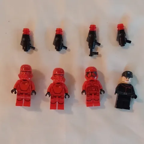 LEGO Minifigure Lot: 1 Sith Trooper, 2 Sith Jet troopers, 1 Sith Fleet Officer