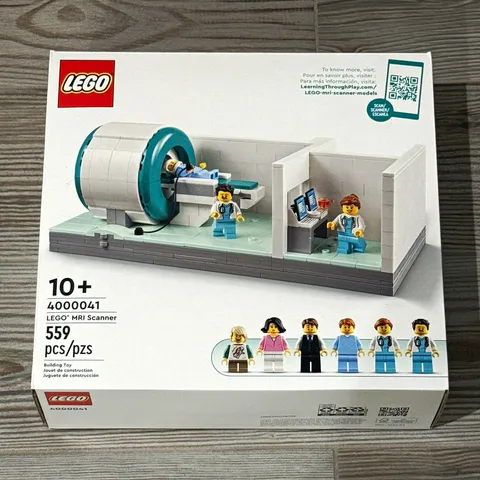 LEGO MRI Scanner Set 4000041 559 Pieces Complete Set Boxed Age 10+