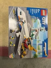 LEGO City 60262 Passenger Airplane Airport Set 669 pcs Ages 6+