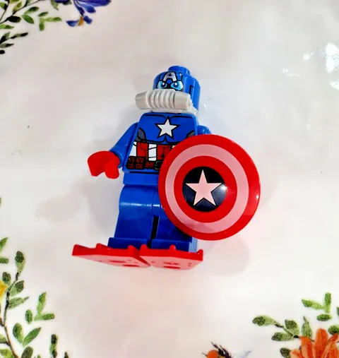 Lego Marvel Comics Super Hero Scuba Captain America Minifigure 76048