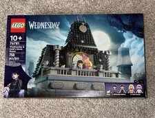 LEGO Wednesday: Wednesday & Enid's Dorm Room (76781)